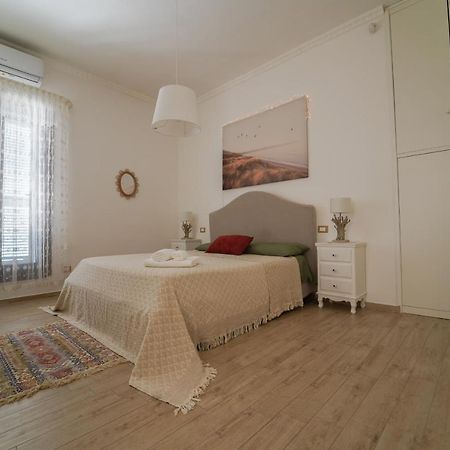 Il Cortiletto Apartment Taranto Bagian luar foto
