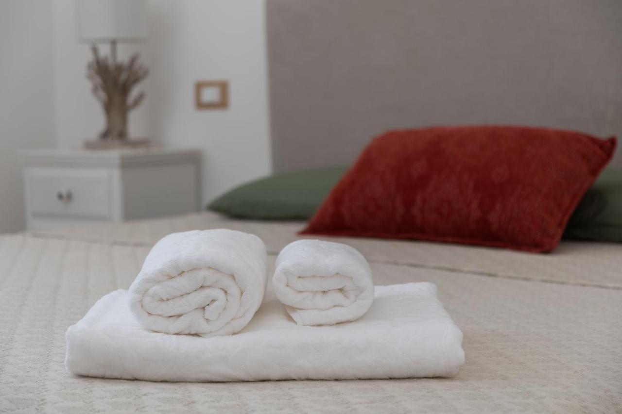 Il Cortiletto Apartment Taranto Bagian luar foto