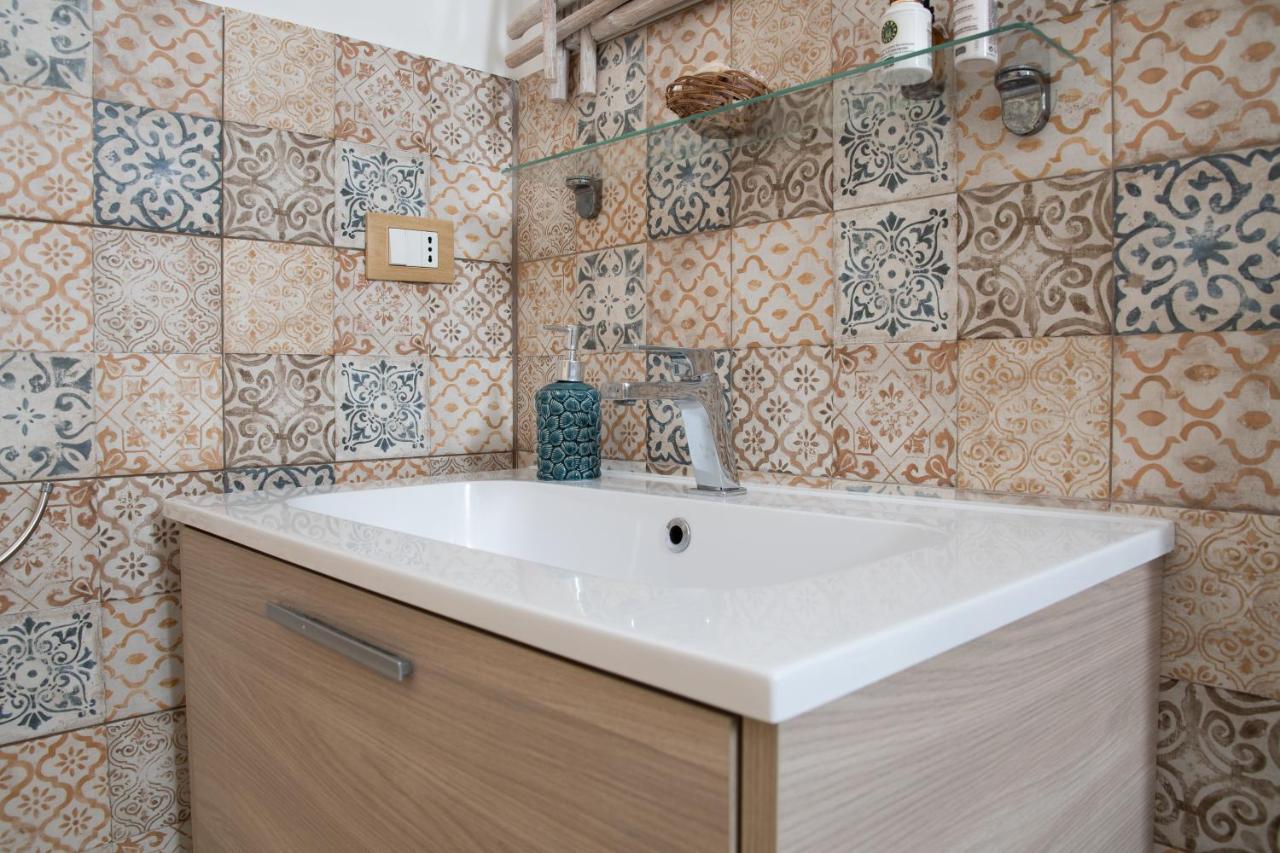 Il Cortiletto Apartment Taranto Bagian luar foto